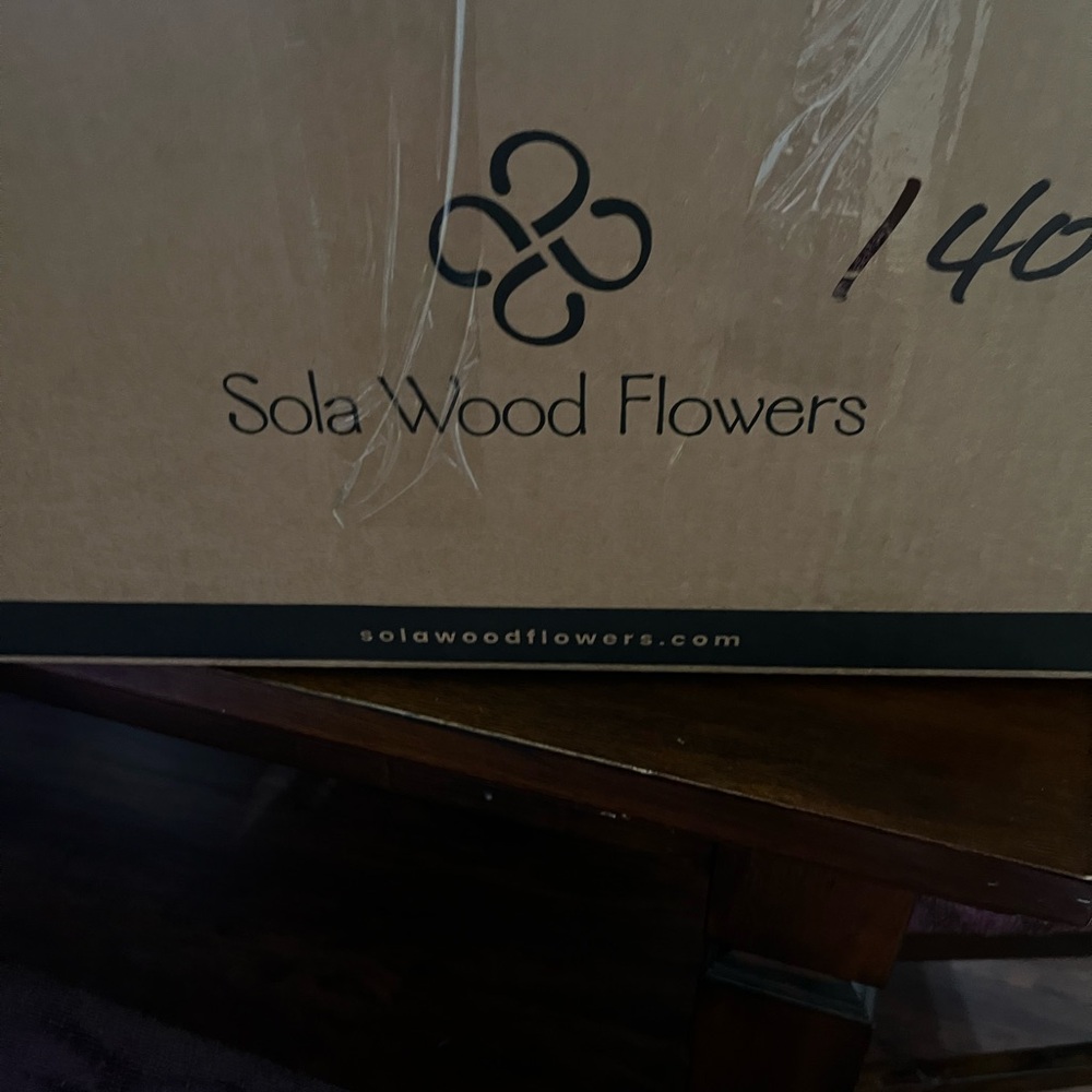 Sola Wood flowers. Brand new.
